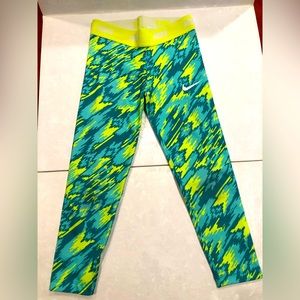 Girls Nike Dri-fit crop leggings neon green and lime